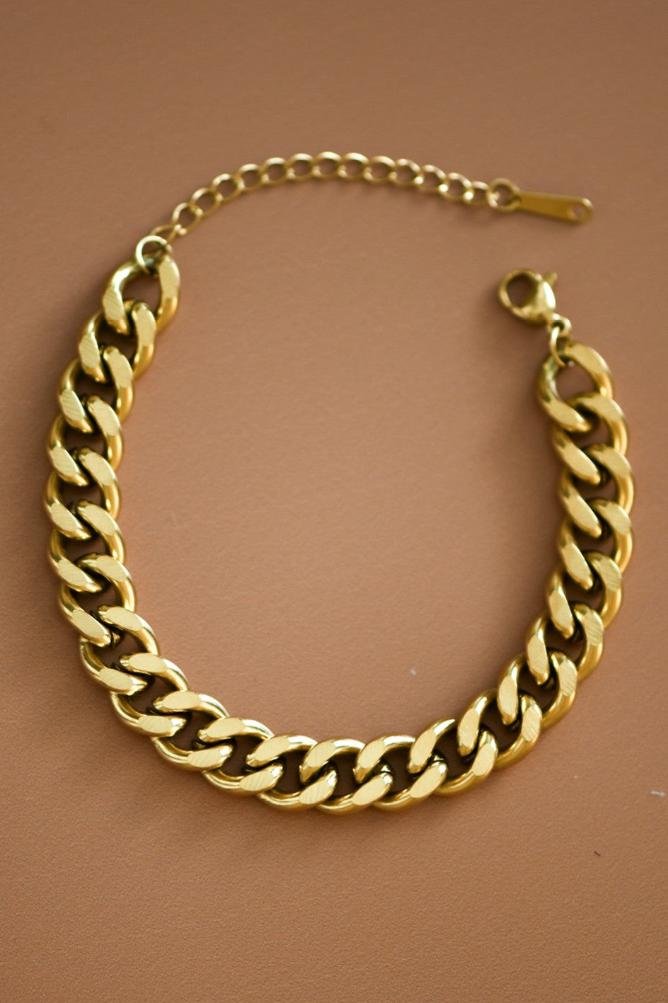 Cuban Link Bracelet (18K gold dipped)