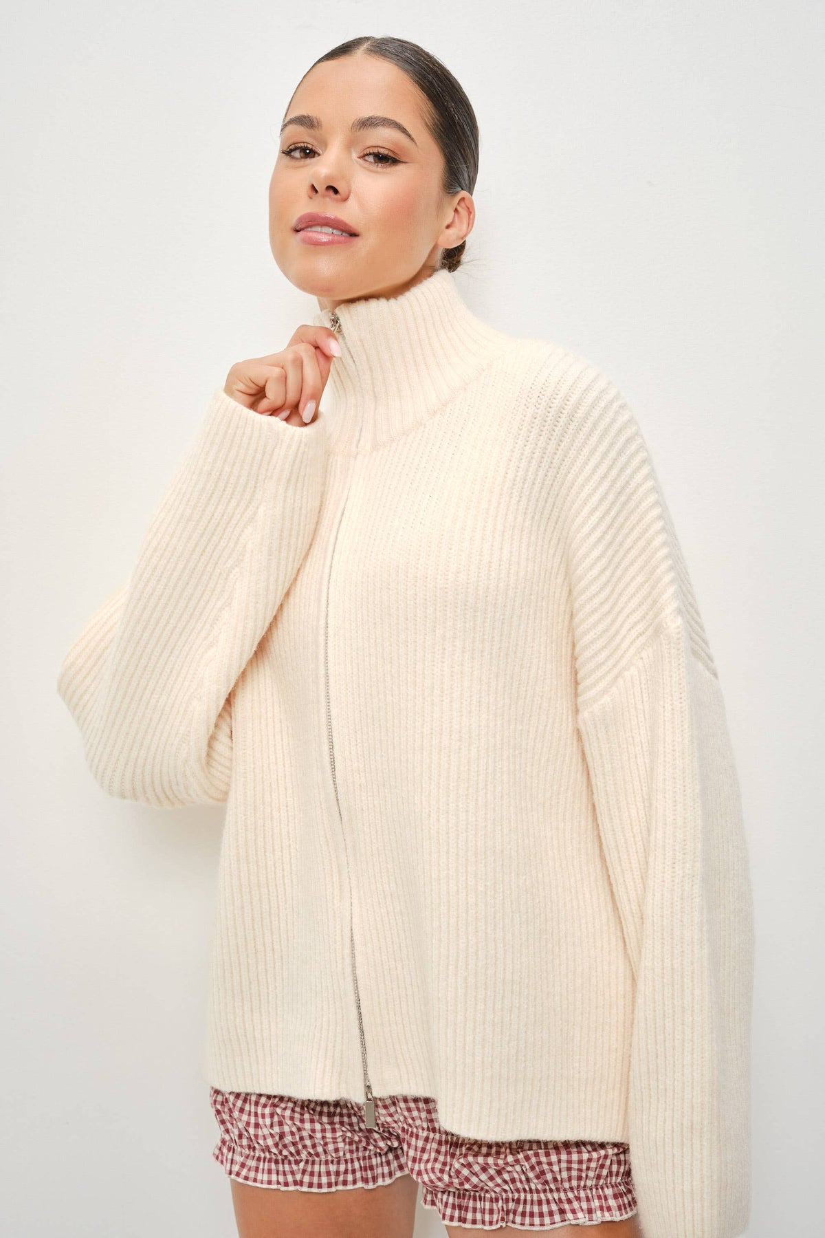KANNA MOCK NECK ZIP UP JACKET