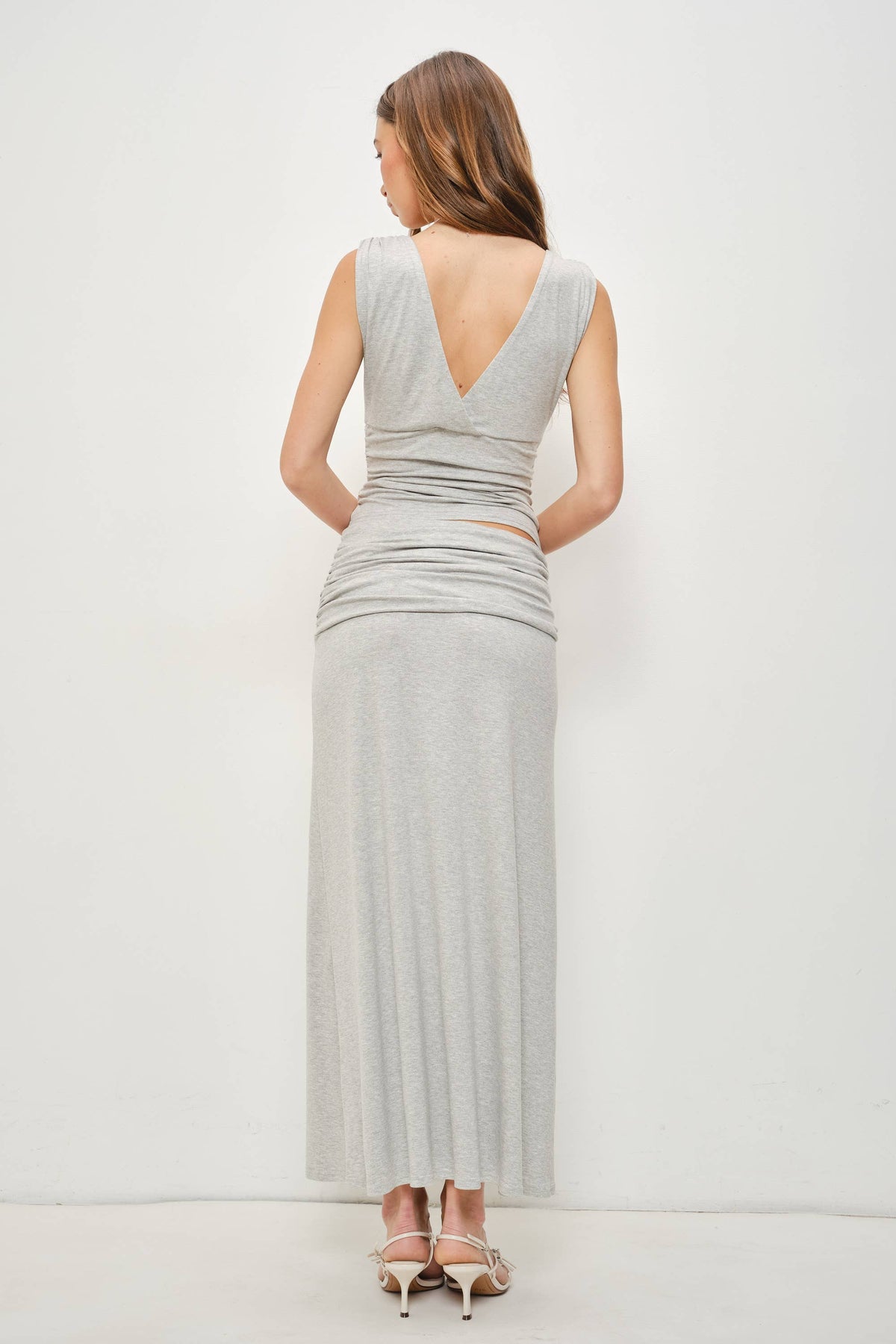DAPHNE V-NECK JERSEY TOP